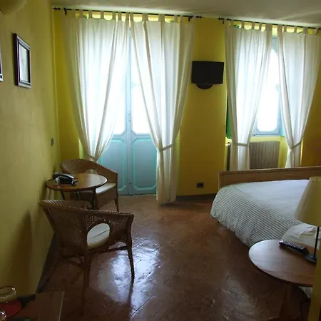Hotel Chi Ghinn *