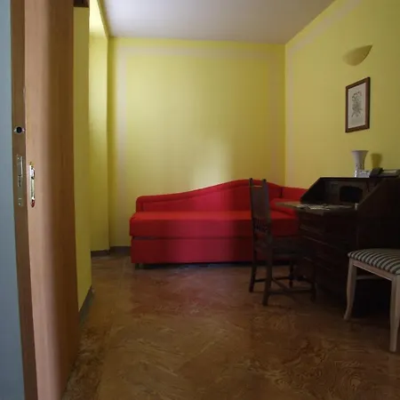 ホテル Chi Ghinn *