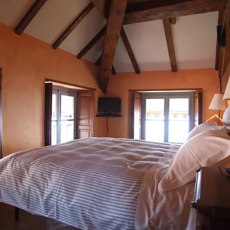 ホテル Chi Ghinn *