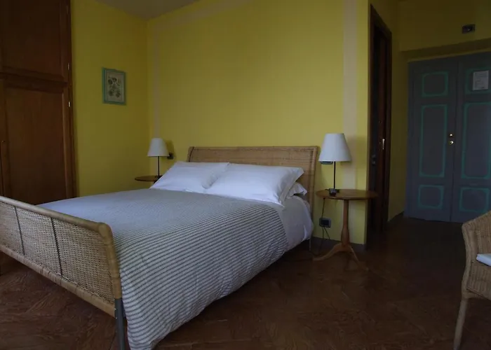 Chi Ghinn فندق فيربانيا